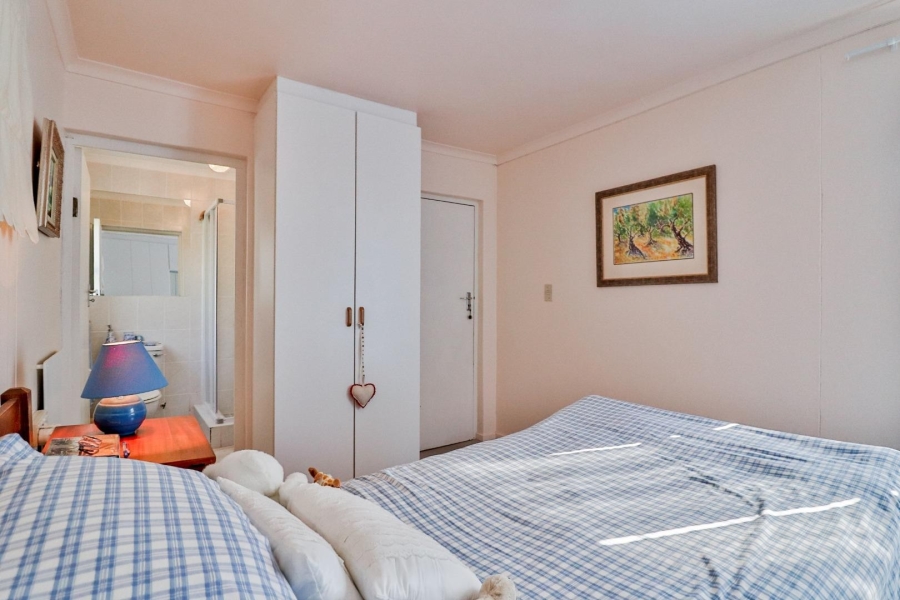 4 Bedroom Property for Sale in De Kelders Western Cape